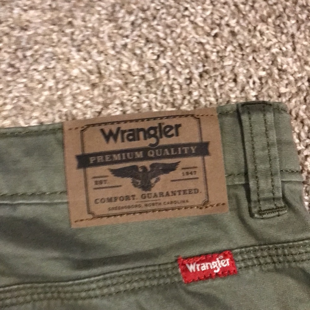 Wrangler - Picture 3 of 4